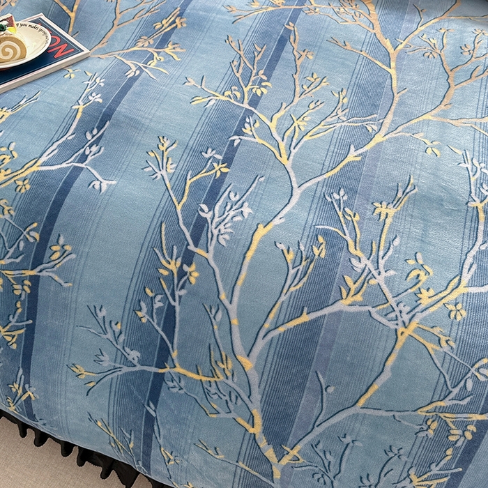 91家纺网 家纺一手货源 找家纺 望淮家纺 2025新款韩版牛奶绒四件套 梦幻丛林-蓝