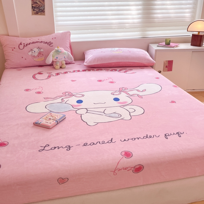 91家纺网 家纺一手货源 找家纺 金爱家 2025新款高克重牛奶绒单品系列保暖床单床笠单件 绒-D樱桃美美大耳狗