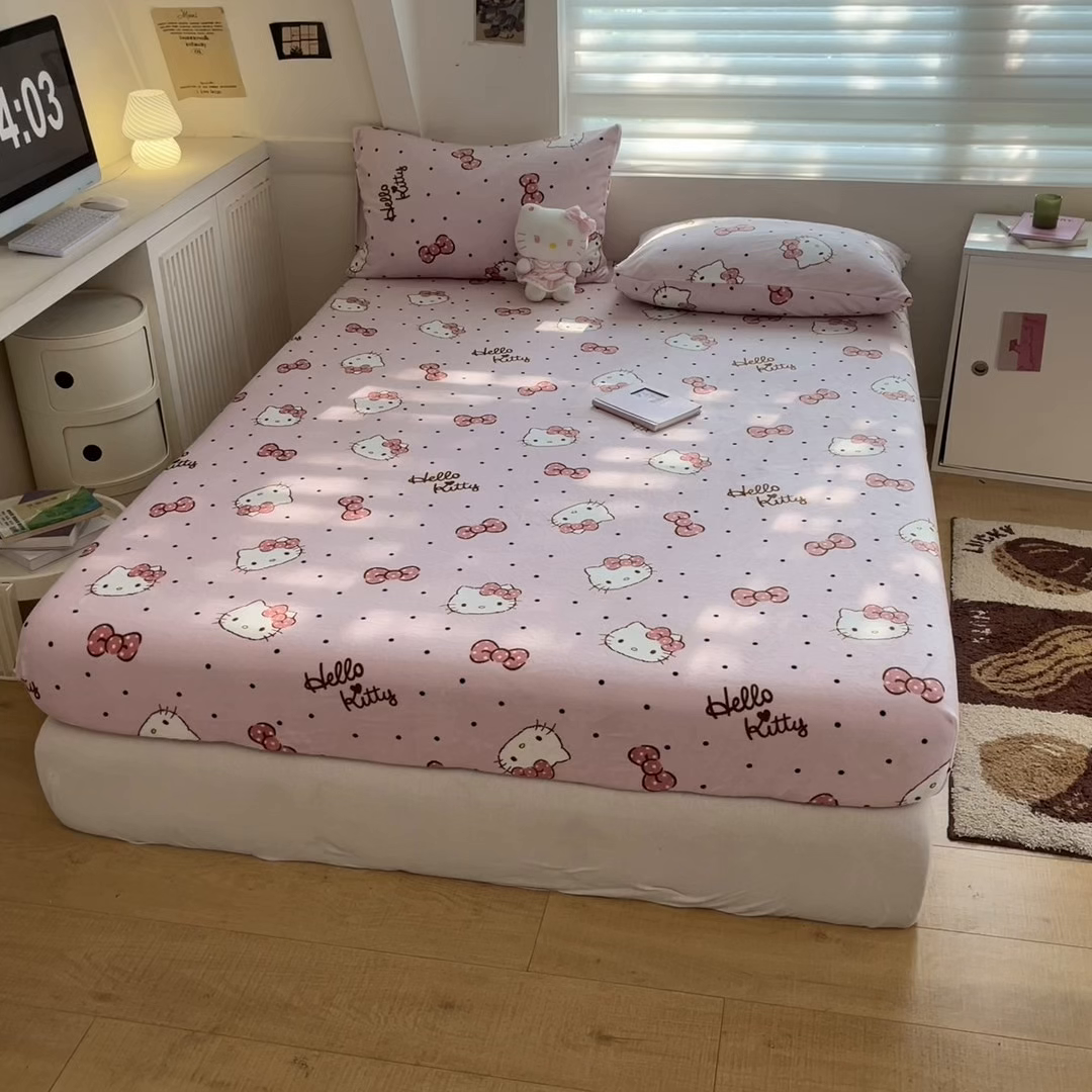 91家纺网 家纺一手货源 找家纺 金爱家 2025新款三丽鸥牛奶绒单品系列床单床笠单件 绒-X点点kt