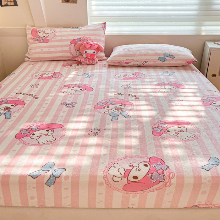 91家纺网 家纺一手货源 找家纺 金爱家 2025新款三丽鸥牛奶绒单品系列床单床笠单件 绒-X粉梦美乐蒂