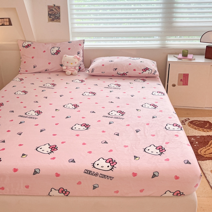 91家纺网 家纺一手货源 找家纺 金爱家 2025新款三丽鸥牛奶绒单品系列床单床笠单件 绒-X粉心甜筒kt