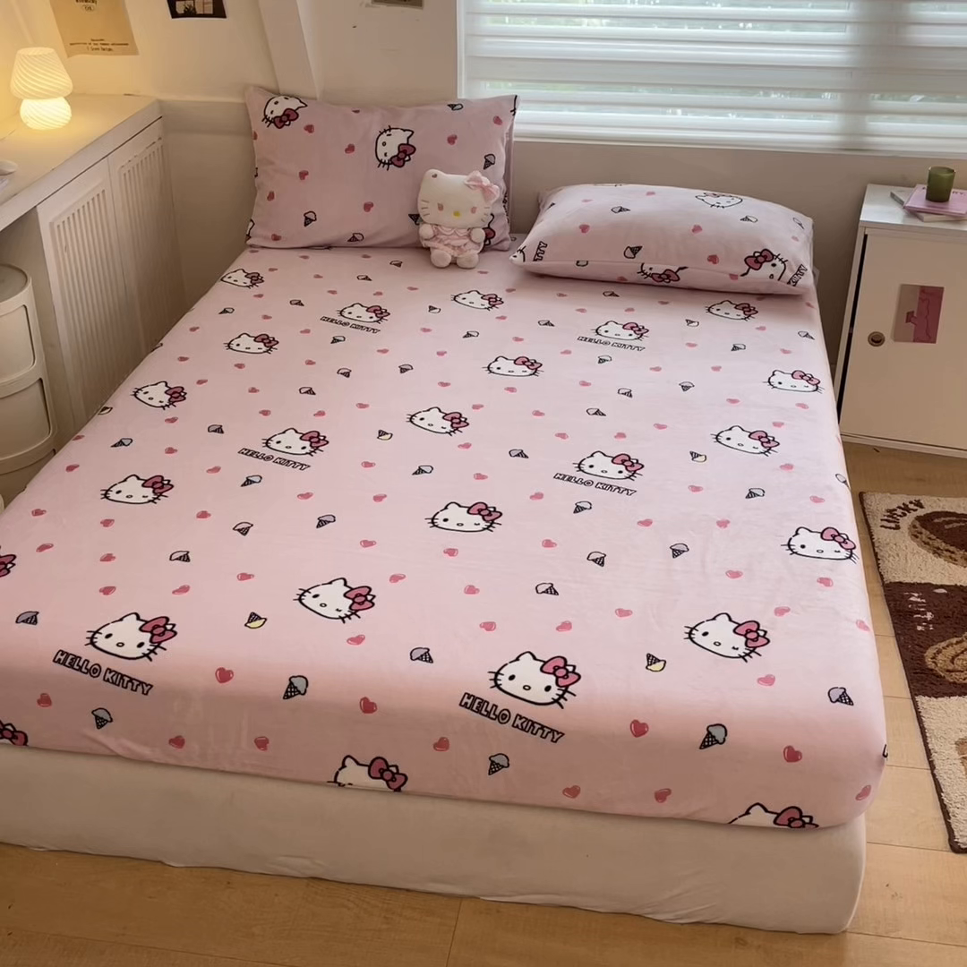 91家纺网 家纺一手货源 找家纺 金爱家 2025新款三丽鸥牛奶绒单品系列床单床笠单件 绒-X粉心甜筒kt