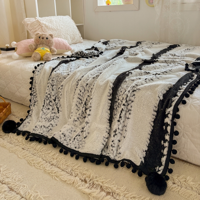 91家纺网 家纺一手货源 找家纺 （总）潮邦创意家居 2025新款250g阳离子提花小球毯盖毯毯子-星绒墨趣