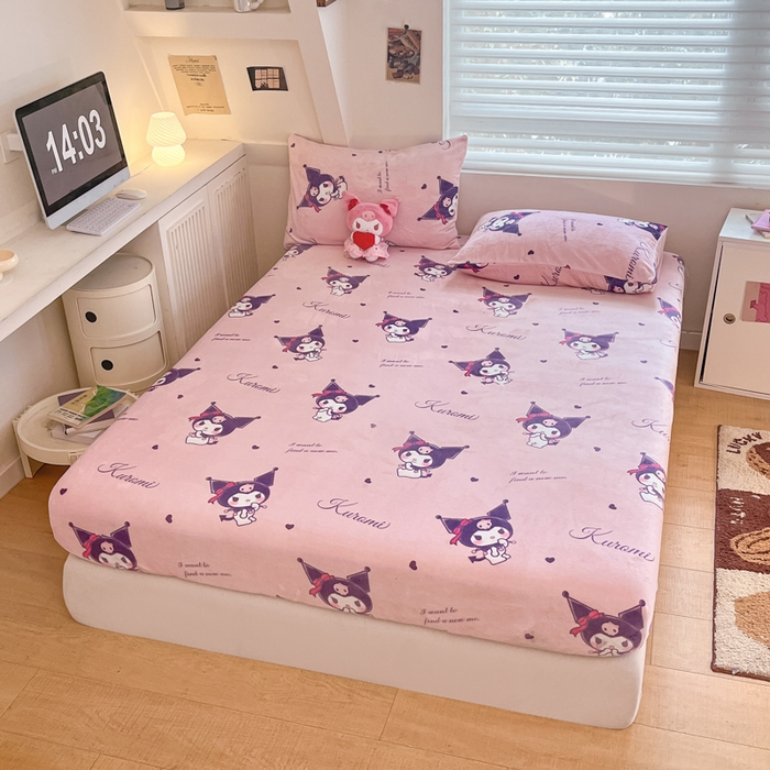 91家纺网 家纺一手货源 找家纺 金爱家 2025新款三丽鸥牛奶绒单品系列床单床笠单件 绒-X可爱库洛米