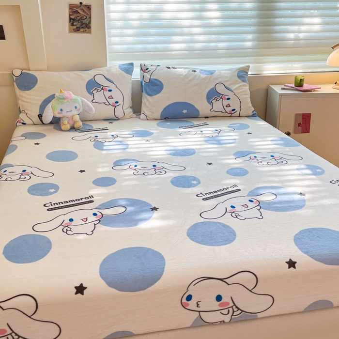 91家纺网 家纺一手货源 找家纺 金爱家 2025新款三丽鸥牛奶绒单品系列床单床笠单件 绒-X蓝色波点玉桂狗