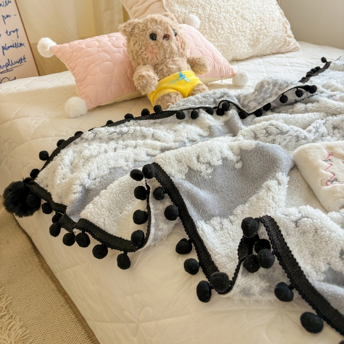 91家纺网 家纺一手货源 找家纺 潮邦创意家居 2025新款250g阳离子提花小球毯盖毯毯子-星绒墨趣 星绒墨趣 -星灰