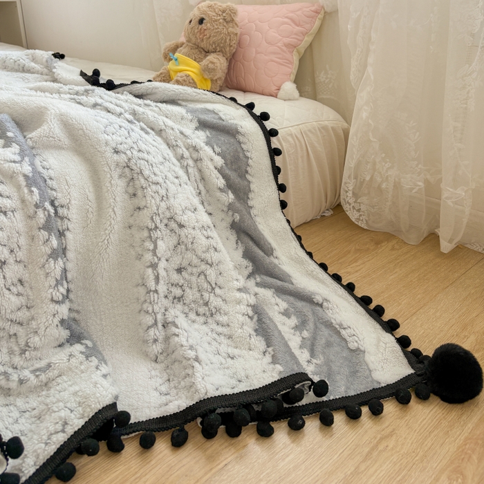 91家纺网 家纺一手货源 找家纺 潮邦创意家居 2025新款250g阳离子提花小球毯盖毯毯子-星绒墨趣 星绒墨趣 -星灰