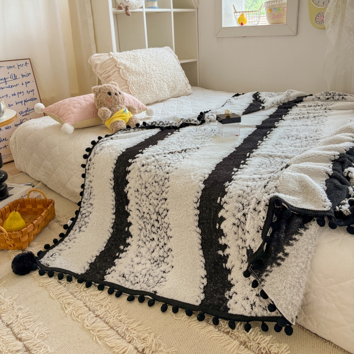 91家纺网 家纺一手货源 找家纺 潮邦创意家居 2025新款250g阳离子提花小球毯盖毯毯子-星绒墨趣 星绒墨趣 -耀黑