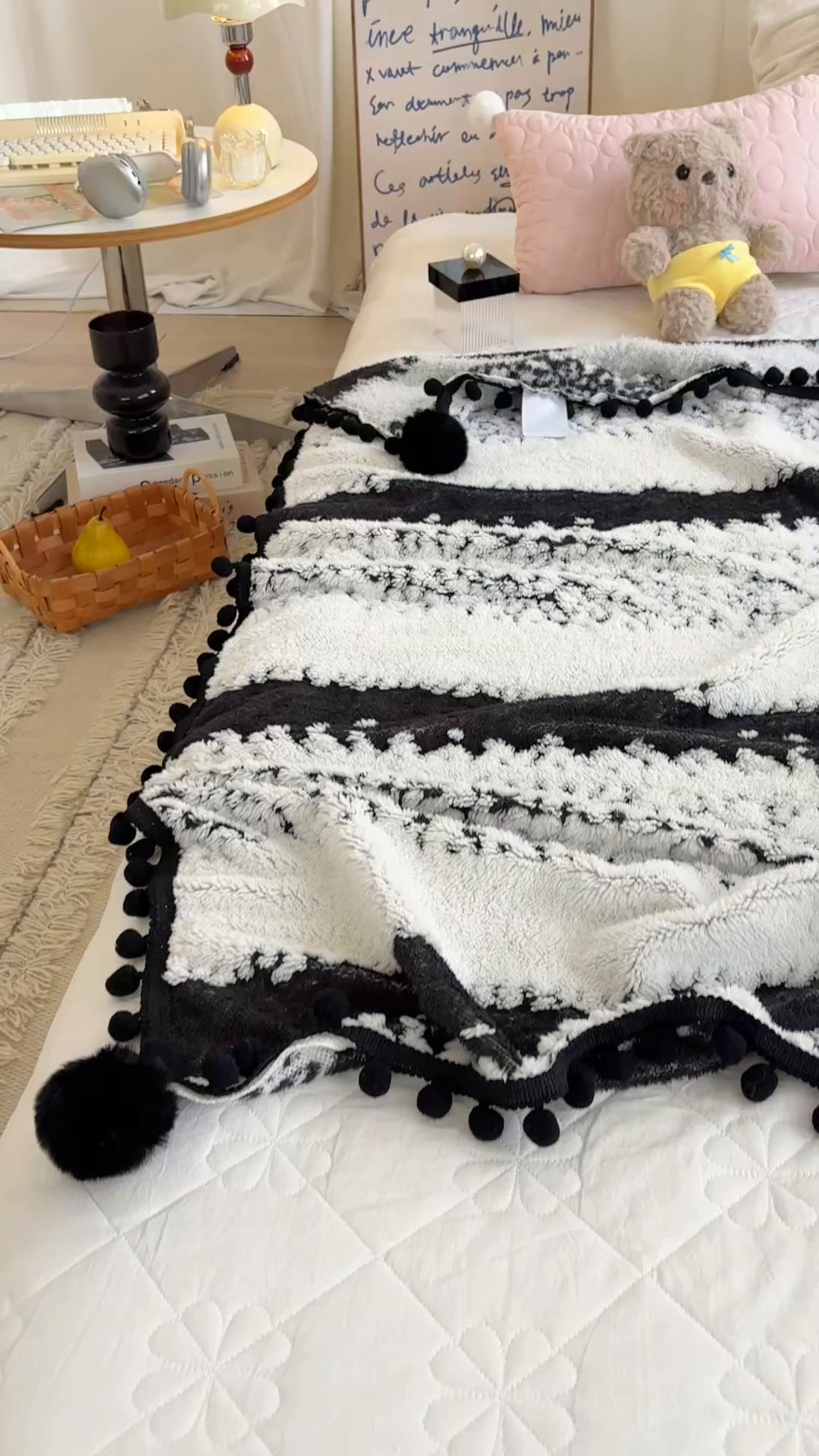 91家纺网 家纺一手货源 找家纺 潮邦创意家居 2025新款250g阳离子提花小球毯盖毯毯子-星绒墨趣 星绒墨趣 -耀黑