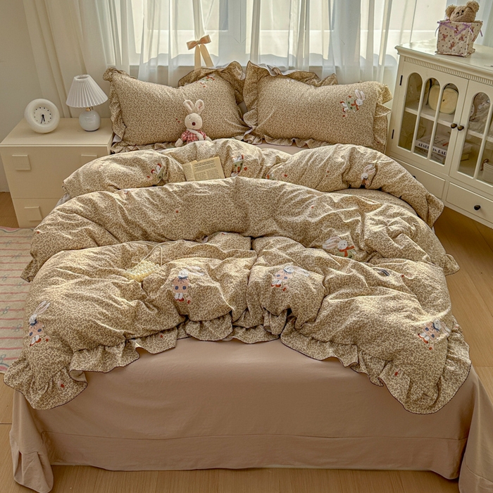 91家纺网 家纺一手货源 找家纺 欧尚 2025新款亲肤碎花云柔棉四件套 兔兔熊