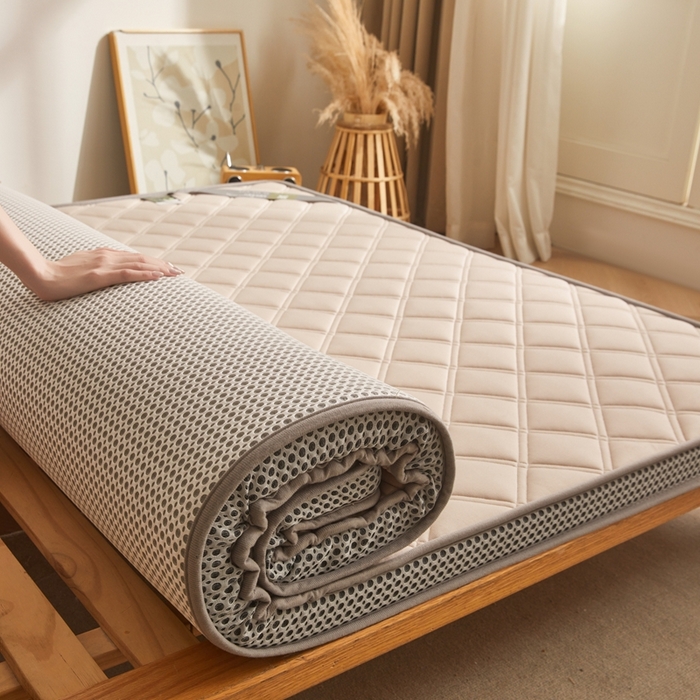 91家纺网 家纺一手货源 找家纺 丽诺床垫 2025新款提花双层纱乳胶立体床垫 驼色