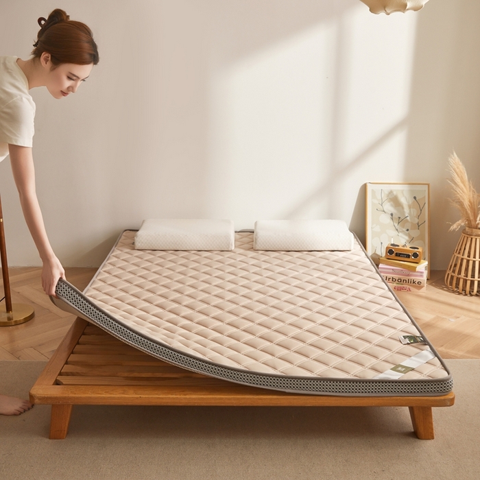 91家纺网 家纺一手货源 找家纺 丽诺床垫 2025新款提花双层纱乳胶立体床垫 驼色