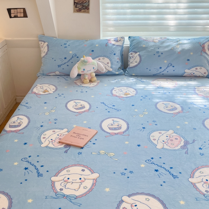 91家纺网 家纺一手货源 找家纺 金爱家 2025新款三丽鸥牛奶绒单品系列床单床笠单件 绒-X星星玉桂狗