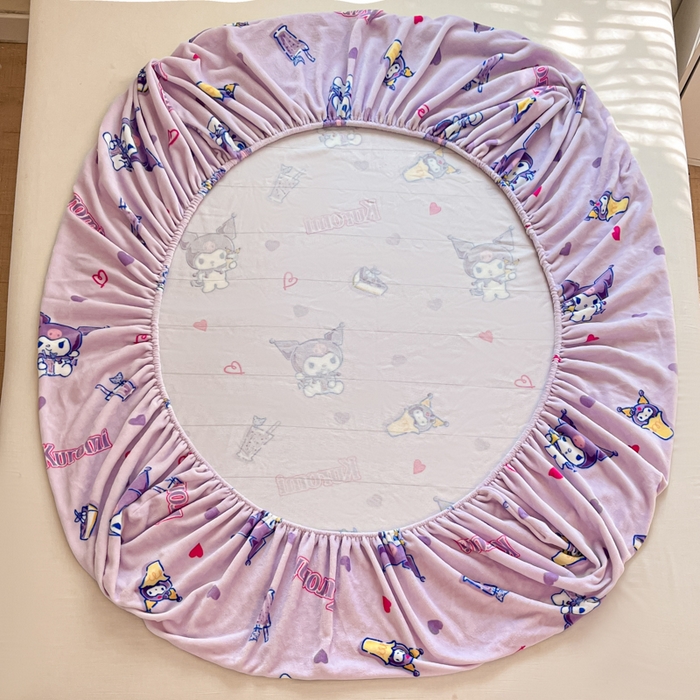 91家纺网 家纺一手货源 找家纺 金爱家 2025新款三丽鸥牛奶绒单品系列床单床笠单件 绒-X紫心库洛米