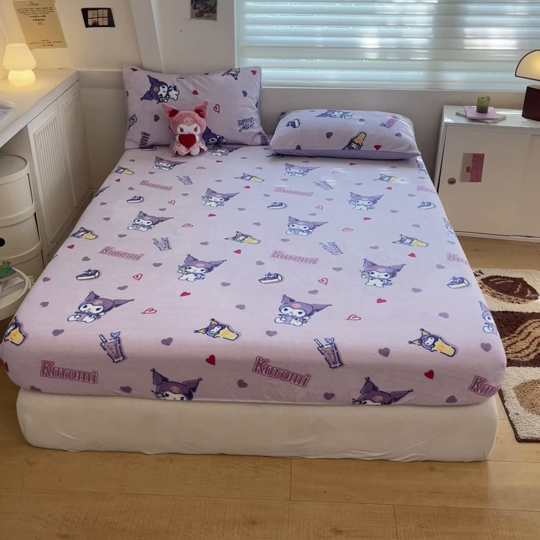 91家纺网 家纺一手货源 找家纺 金爱家 2025新款三丽鸥牛奶绒单品系列床单床笠单件 绒-X紫心库洛米