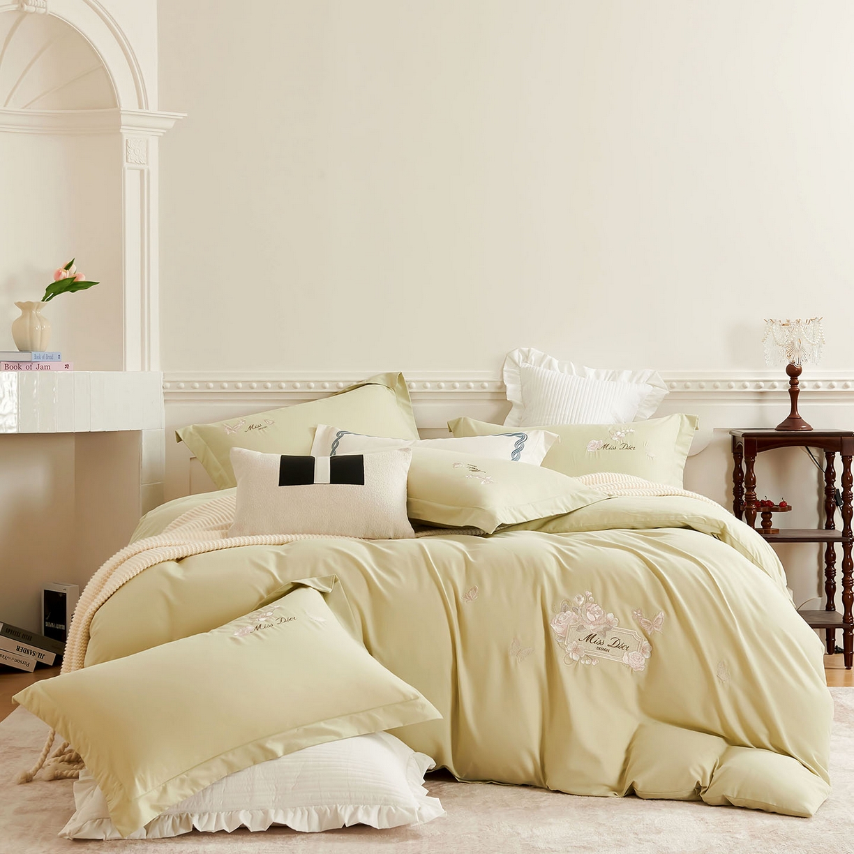 91家纺网 家纺一手货源 找家纺 （总）U品汇 2025新品60S长绒棉加厚全棉纯棉磨毛刺绣花四件套宽边款礼盒装