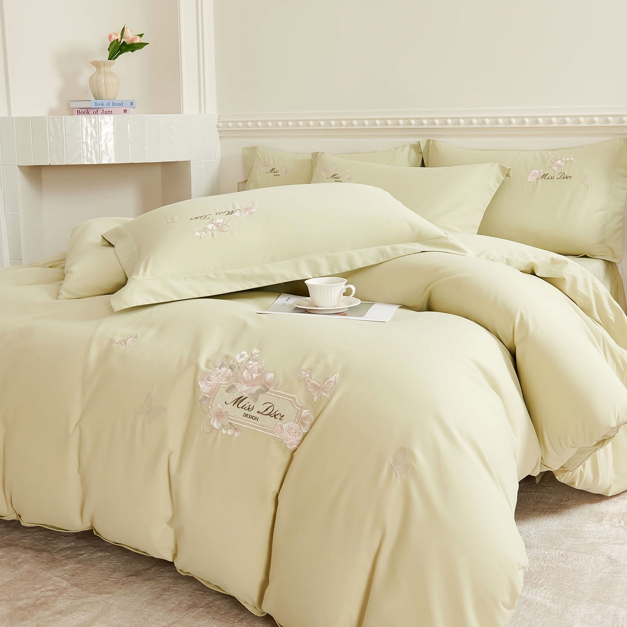 91家纺网 家纺一手货源 找家纺 U品汇 2025新品60S长绒棉加厚全棉纯棉磨毛刺绣花四件套宽边款礼盒装 香榭丽-昧青