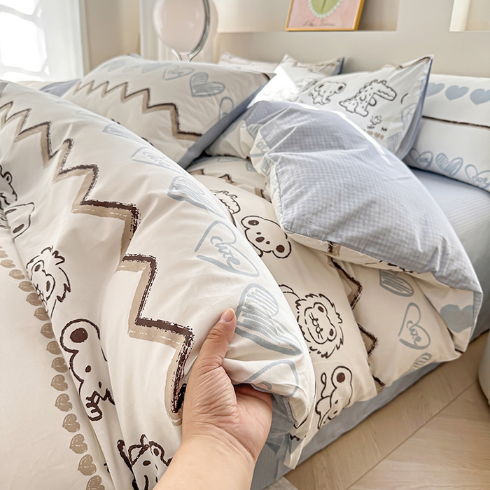 91家纺网 家纺一手货源 找家纺 2025直播新款13372全棉纯棉印花四件套喷气小清新简约热款学生四件套 布拉格调新花型上新