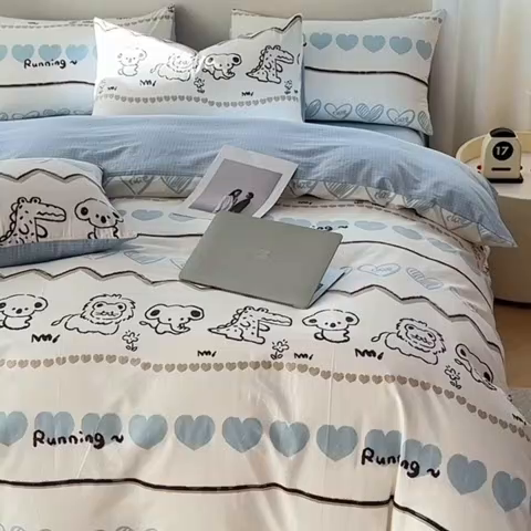 91家纺网 家纺一手货源 找家纺 2025直播新款13372全棉纯棉印花四件套喷气小清新简约热款学生四件套 布拉格调新花型上新