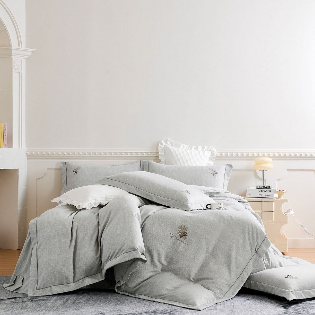 91家纺网 家纺一手货源 找家纺 （总）U品汇 2025新品60S长绒棉加厚全棉纯棉磨毛刺绣花四件套宽边款礼盒装