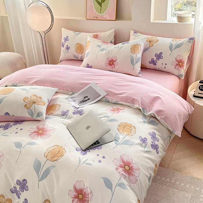 91家纺网 家纺一手货源 找家纺 2025直播新款13372全棉纯棉印花四件套喷气小清新简约热款学生四件套 花恬梦新花型上新