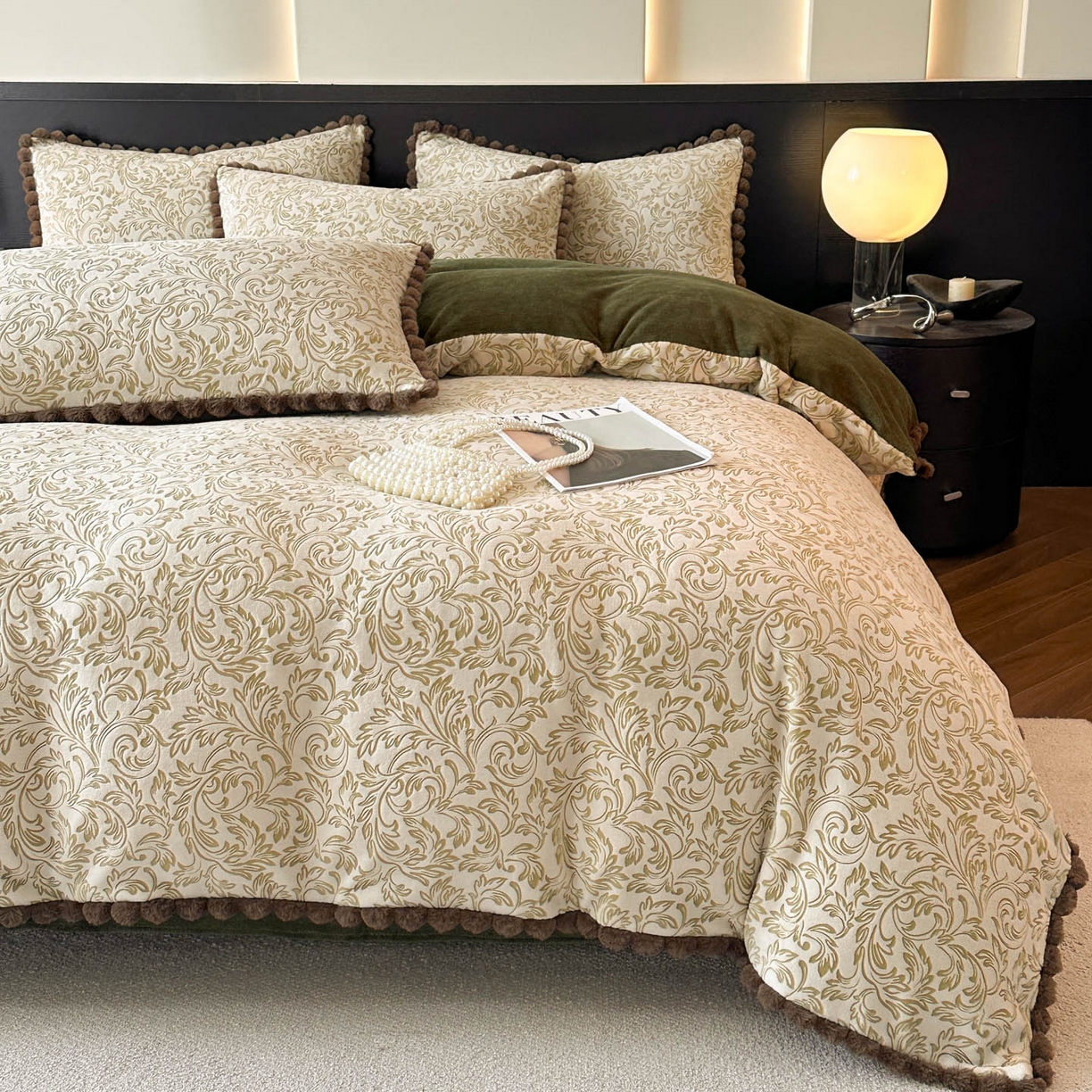 91家纺网 家纺一手货源 找家纺 羚羊语家纺 2025新款雕花绒牛奶绒兔毛球四件套轻奢风立体着色烂花牛奶绒提花加厚保暖床单 蜜绒绒-莫松染