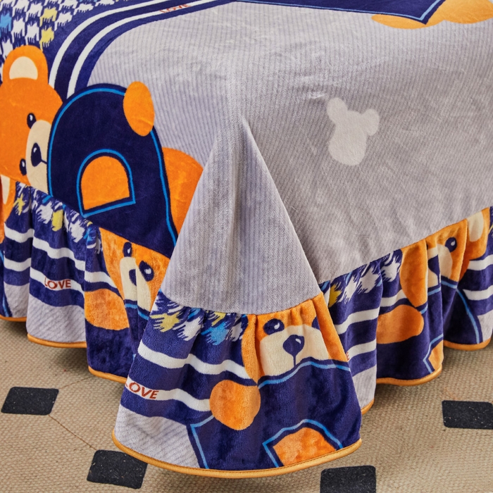 91家纺网 家纺一手货源 找家纺 博兰蒂 2025新款床裙款高克重牛奶绒印花四件套 贝贝熊