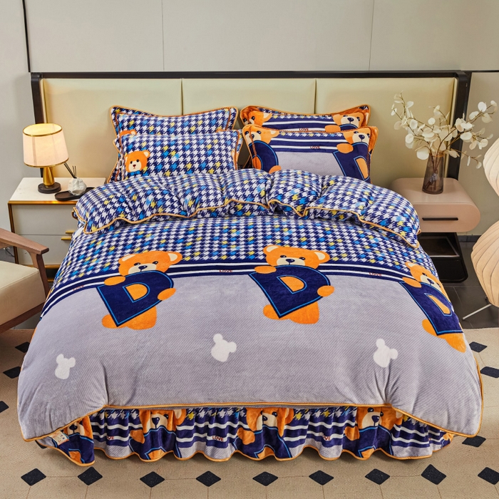 博兰蒂 2025新款床裙款高克重牛奶绒印花四件套 贝贝熊