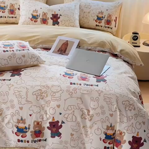 91家纺网 家纺一手货源 找家纺 2025直播新款13372全棉纯棉印花四件套喷气小清新简约热款学生四件套 小童趣新花型上新