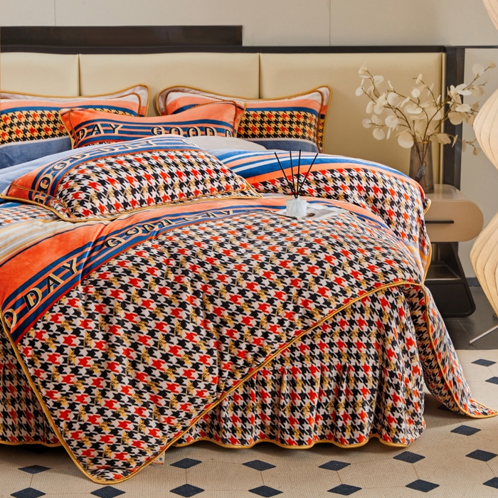 91家纺网 家纺一手货源 找家纺 博兰蒂 2025新款床裙款高克重牛奶绒印花四件套 欢欣织梦