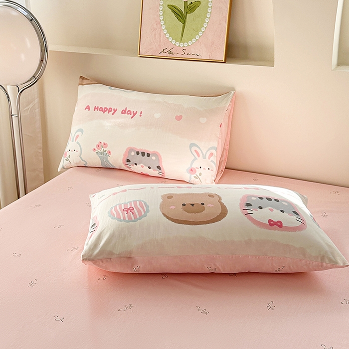 91家纺网 家纺一手货源 找家纺 2025直播新款13372全棉纯棉印花四件套喷气小清新简约热款学生四件套 忆伴时光新花型上新