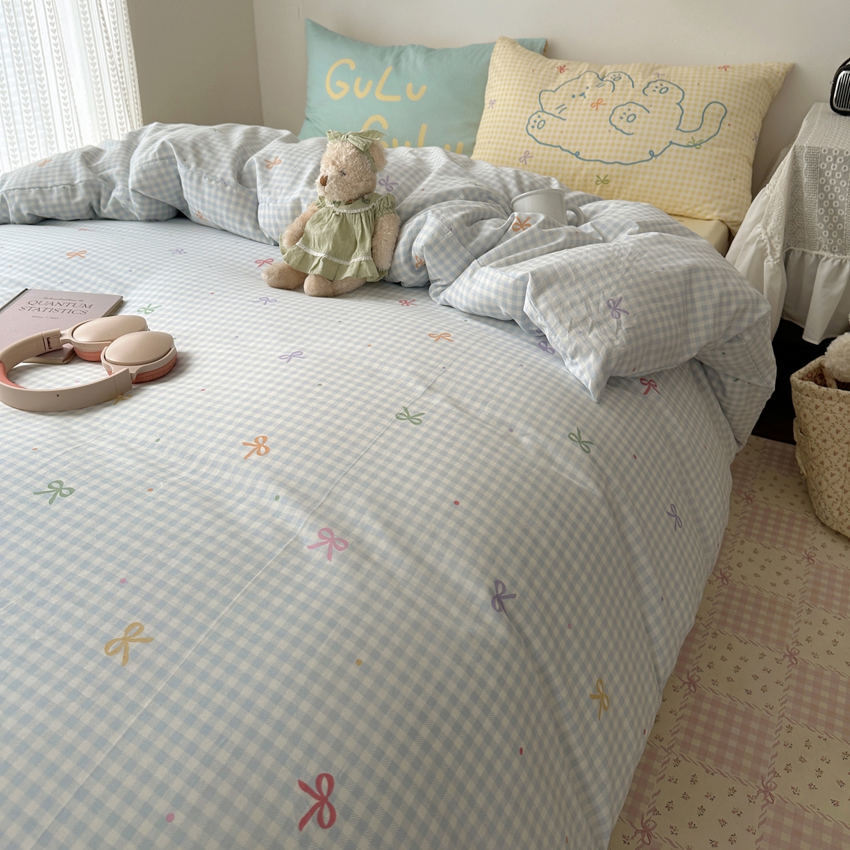 91家纺网 家纺一手货源 找家纺 瑞莱 2026春季13372印花大版枕套甜酷风四件套 夏日恋格（蓝）