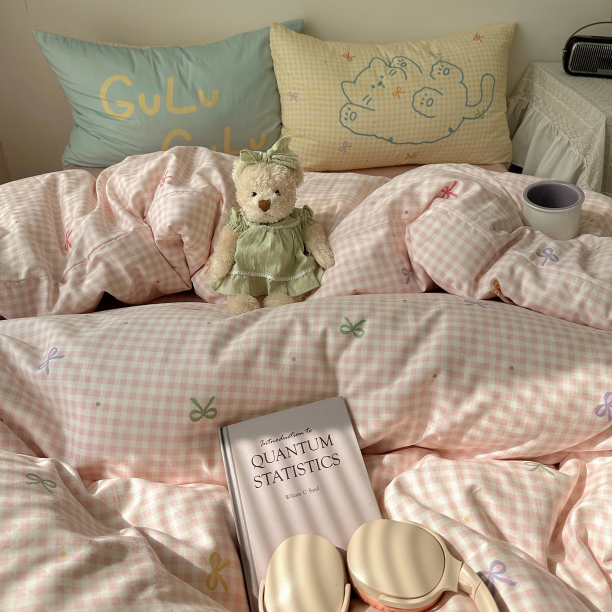 91家纺网 家纺一手货源 找家纺 瑞莱 2026春季13372印花大版枕套甜酷风四件套 夏日恋格（粉）