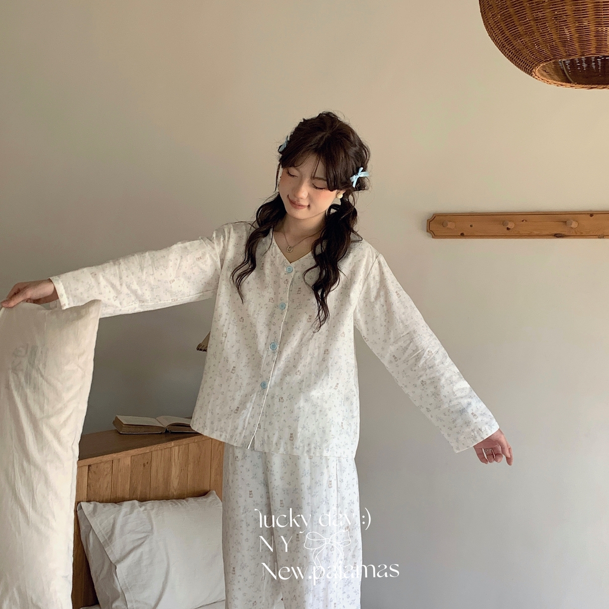 91家纺网 家纺一手货源 找家纺 （总） 纽约生活 2025新款有氧纱V领套装（会员-5）