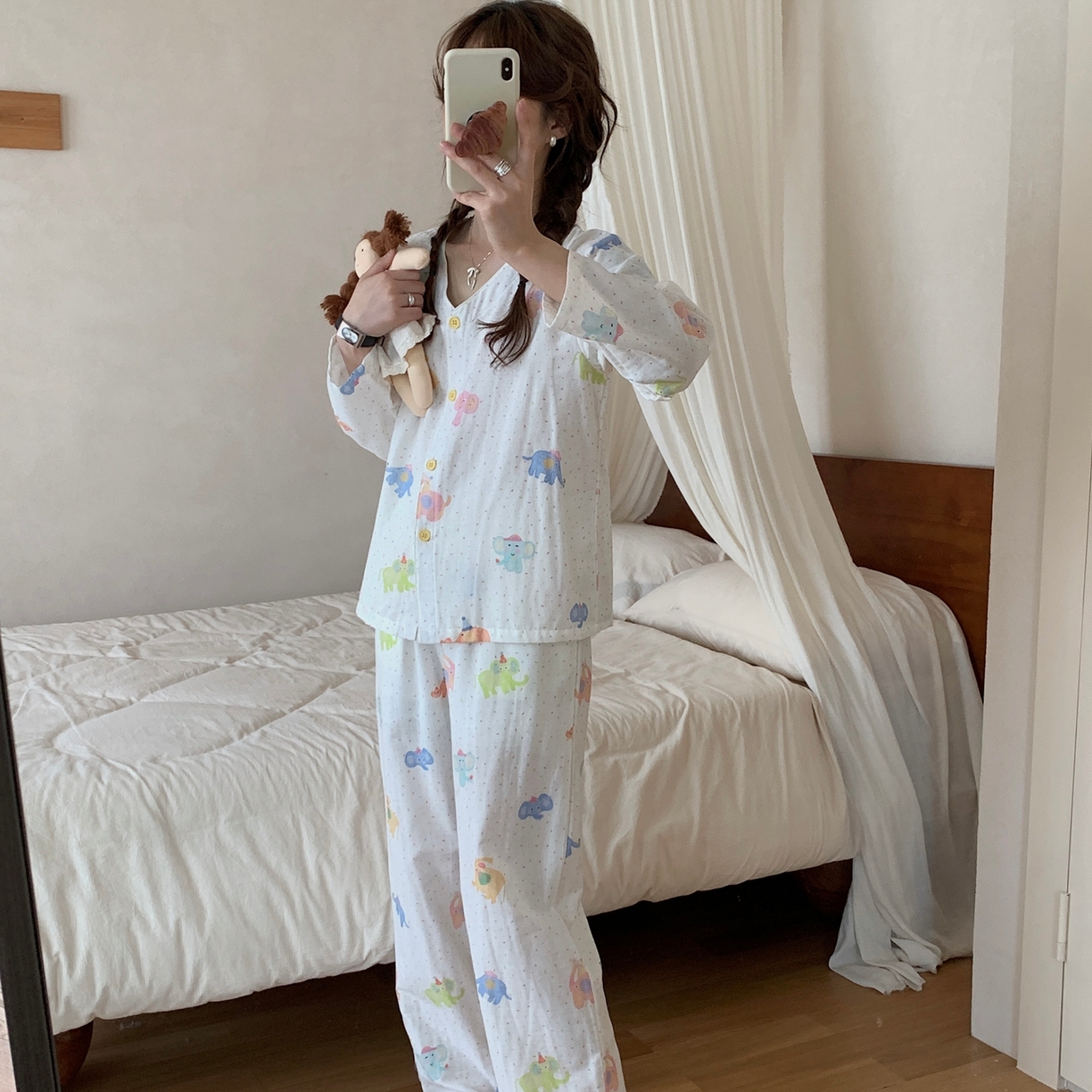 91家纺网 家纺一手货源 找家纺 （总） 纽约生活 2025新款有氧纱V领套装（会员-5）