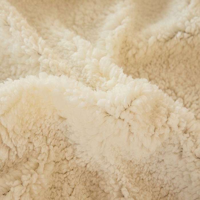 91家纺网 家纺一手货源 找家纺 楼兰公主 2025新款阳离子羊羔绒菱格毯毛毯毯子-麦格系列 菱格-绿