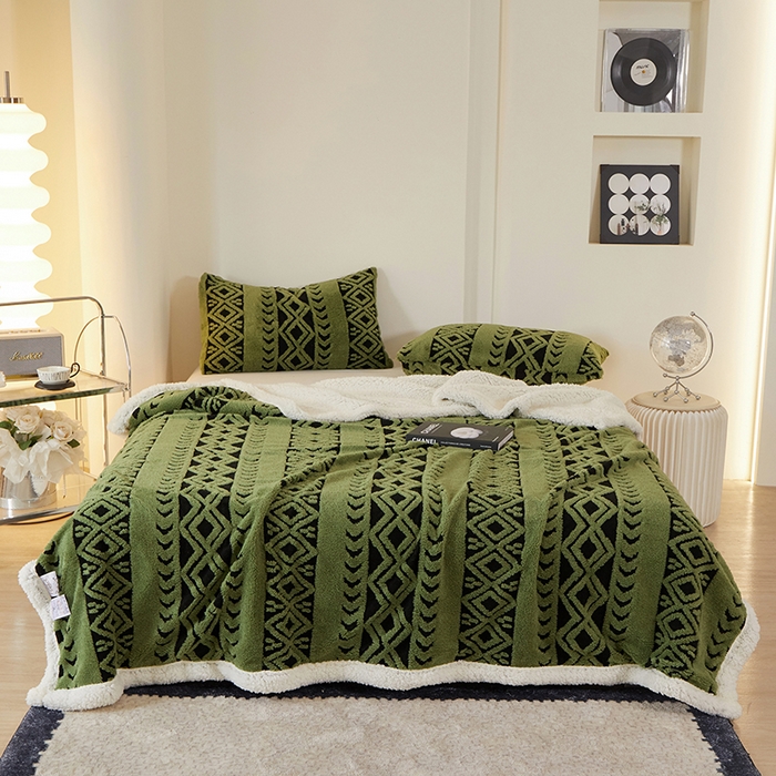 91家纺网 家纺一手货源 找家纺 楼兰公主 2025新款阳离子羊羔绒菱格毯毛毯毯子-麦格系列 菱格-绿