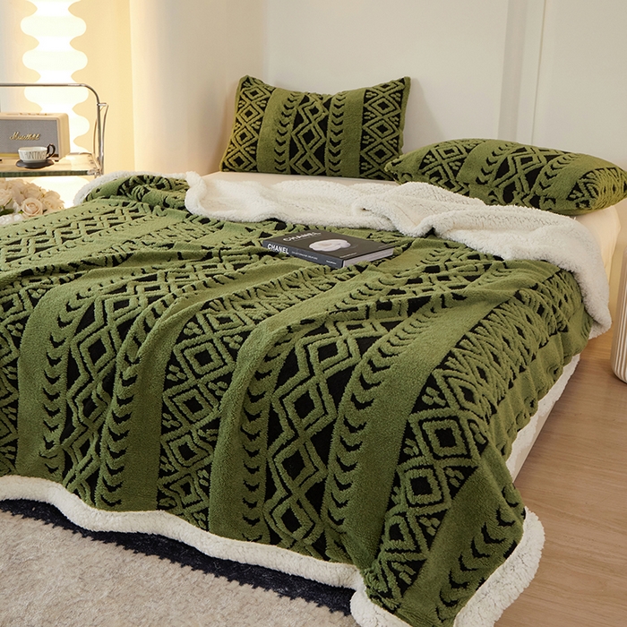 91家纺网 家纺一手货源 找家纺 楼兰公主 2025新款阳离子羊羔绒菱格毯毛毯毯子-麦格系列 菱格-绿