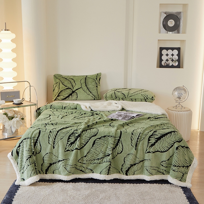 91家纺网 家纺一手货源 找家纺 楼兰公主 2025新款阳离子羊羔绒蕉叶绒毯双层毛毯毯子 蕉叶绒-绿