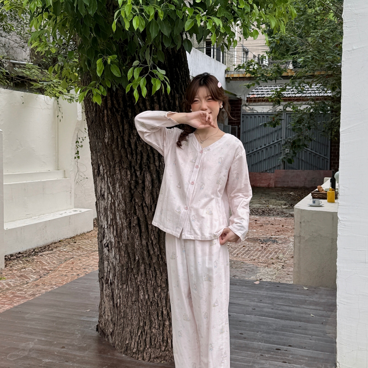 91家纺网 家纺一手货源 找家纺  纽约生活 2025新款有氧纱V领套装（会员-5） 兔影繁花