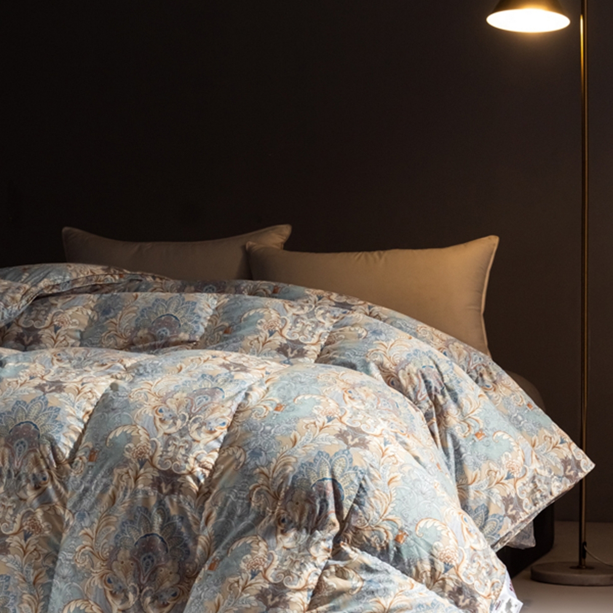 91家纺网 家纺一手货源 找家纺 华盛羽绒被壳 2025新款大牌风羽绒被羽绒被壳 蔓藤