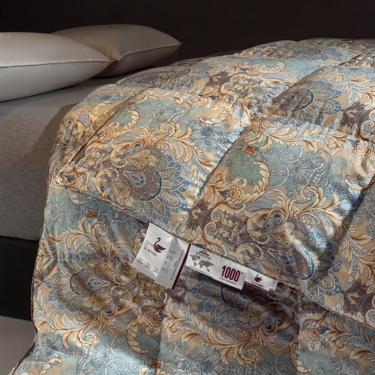 91家纺网 家纺一手货源 找家纺 华盛羽绒被壳 2025新款大牌风羽绒被羽绒被壳 蔓藤