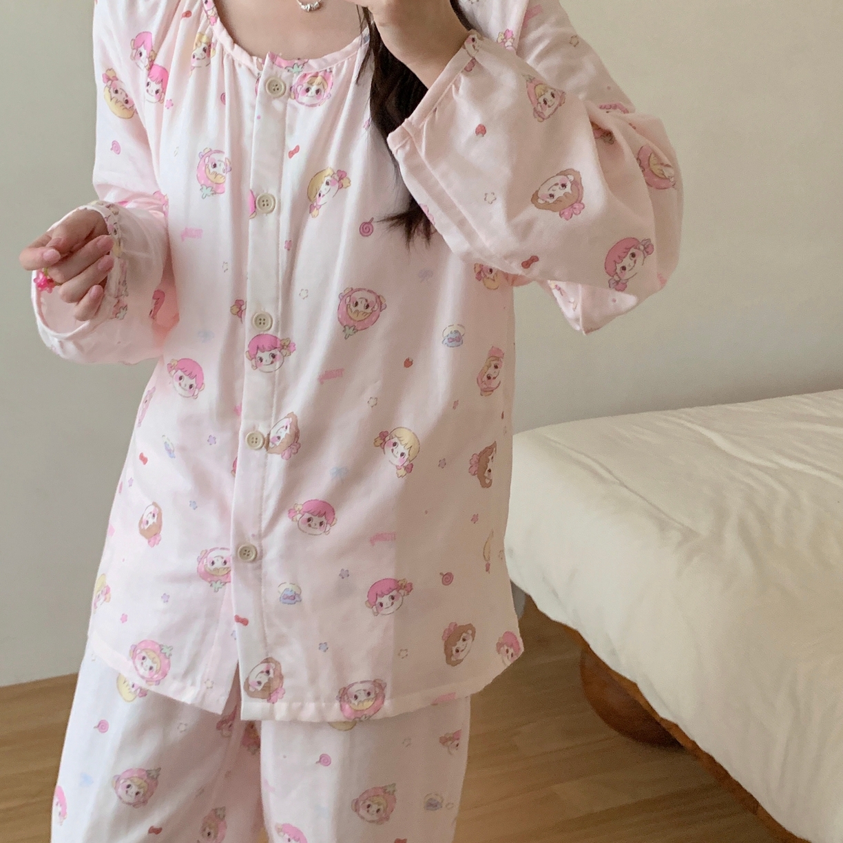 91家纺网 家纺一手货源 找家纺 （总）纽约生活 2025新款有氧纱胸垫圆领开扣长袖长裤（会员-5）