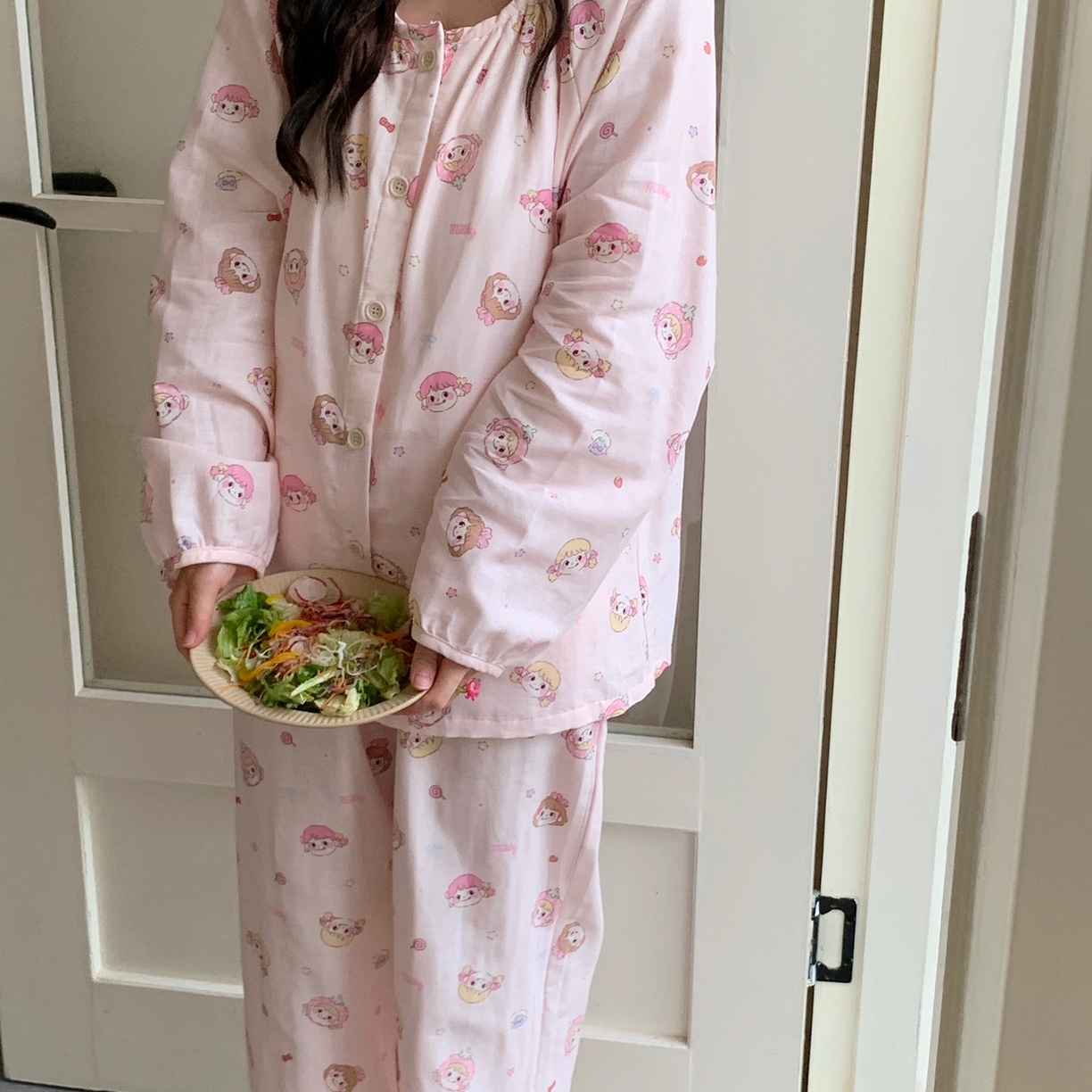 91家纺网 家纺一手货源 找家纺 （总）纽约生活 2025新款有氧纱胸垫圆领开扣长袖长裤（会员-5）