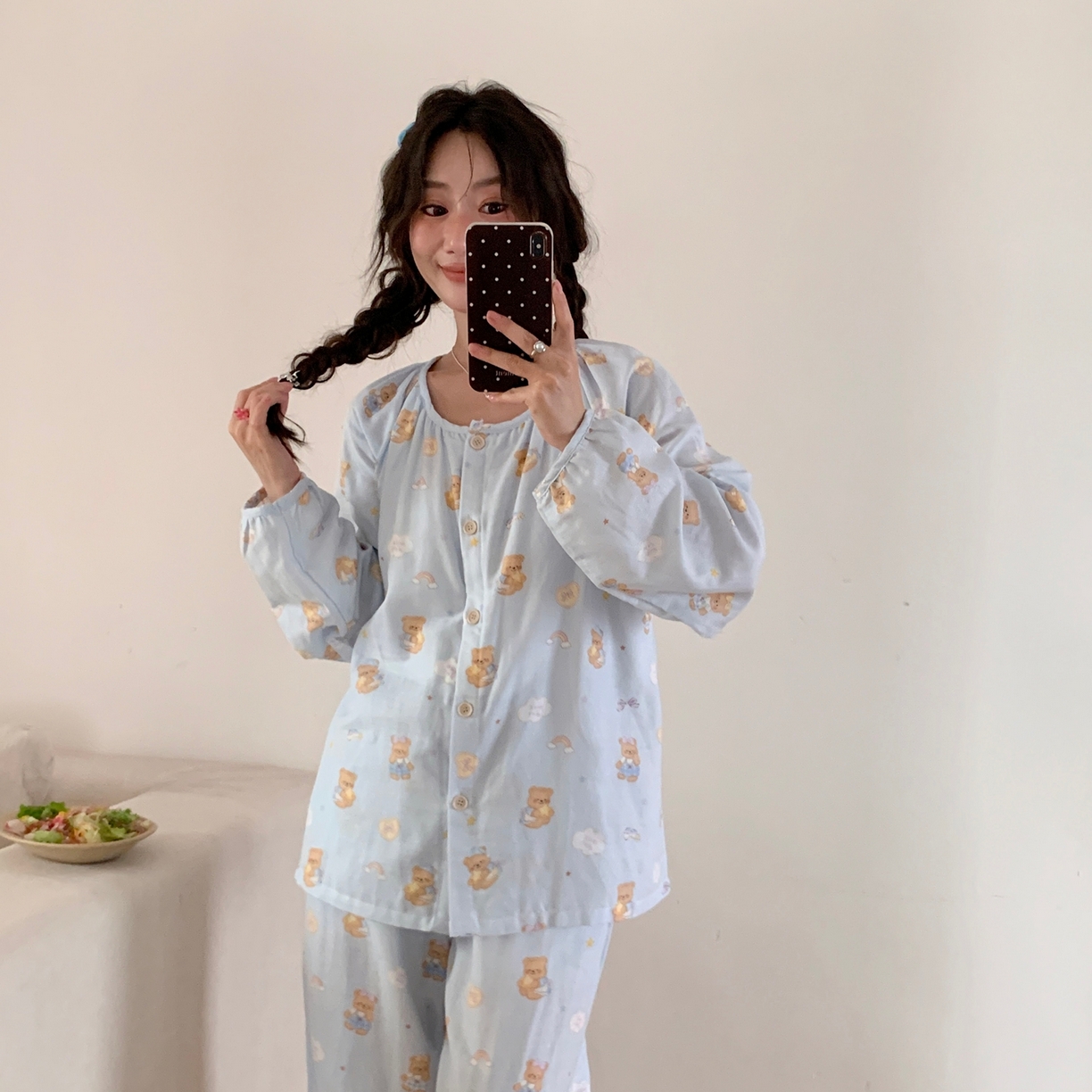 91家纺网 家纺一手货源 找家纺 纽约生活 2025新款有氧纱胸垫圆领开扣长袖长裤（会员-5） 黄油小熊蓝