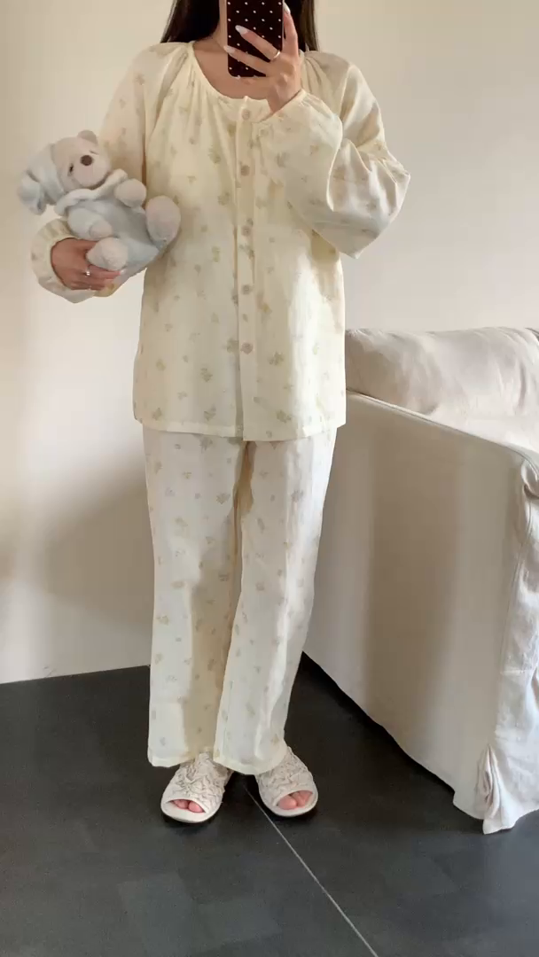 91家纺网 家纺一手货源 找家纺 纽约生活 2025新款有氧纱胸垫圆领开扣长袖长裤（会员-5） 枇杷