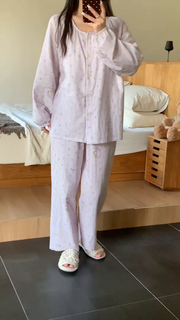 91家纺网 家纺一手货源 找家纺 纽约生活 2025新款有氧纱胸垫圆领开扣长袖长裤（会员-5） 星黛露紫