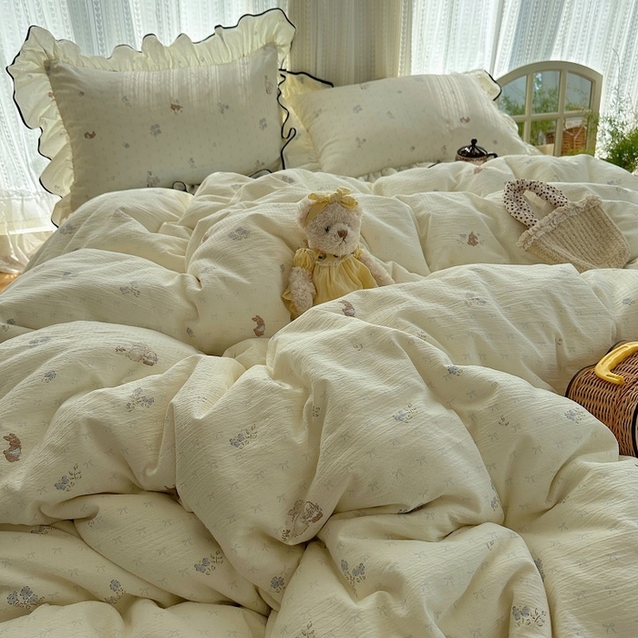 91家纺网 家纺一手货源 找家纺 红嘴企鹅 2025新款韩版双拼花边四件套 韩版-淡彩繁花