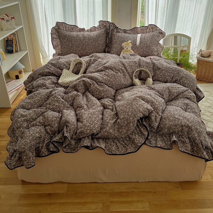 91家纺网 家纺一手货源 找家纺 红嘴企鹅 2025新款韩版双拼花边四件套 韩版-褐野粉韵