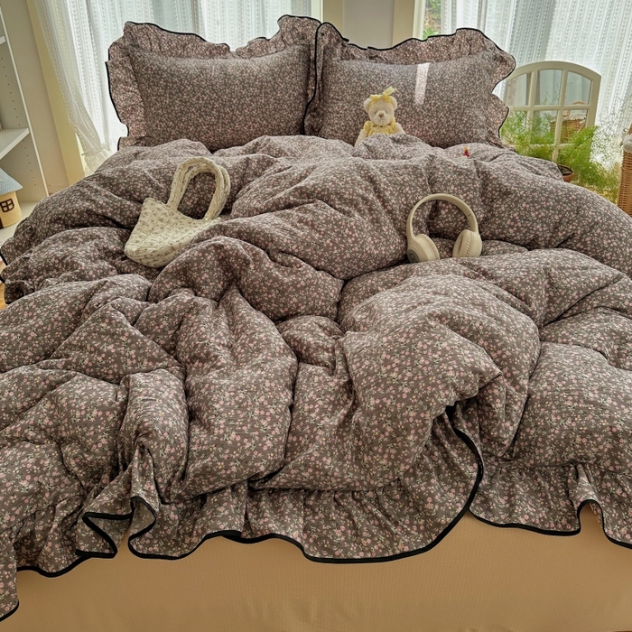 91家纺网 家纺一手货源 找家纺 红嘴企鹅 2025新款韩版双拼花边四件套 韩版-褐野粉韵